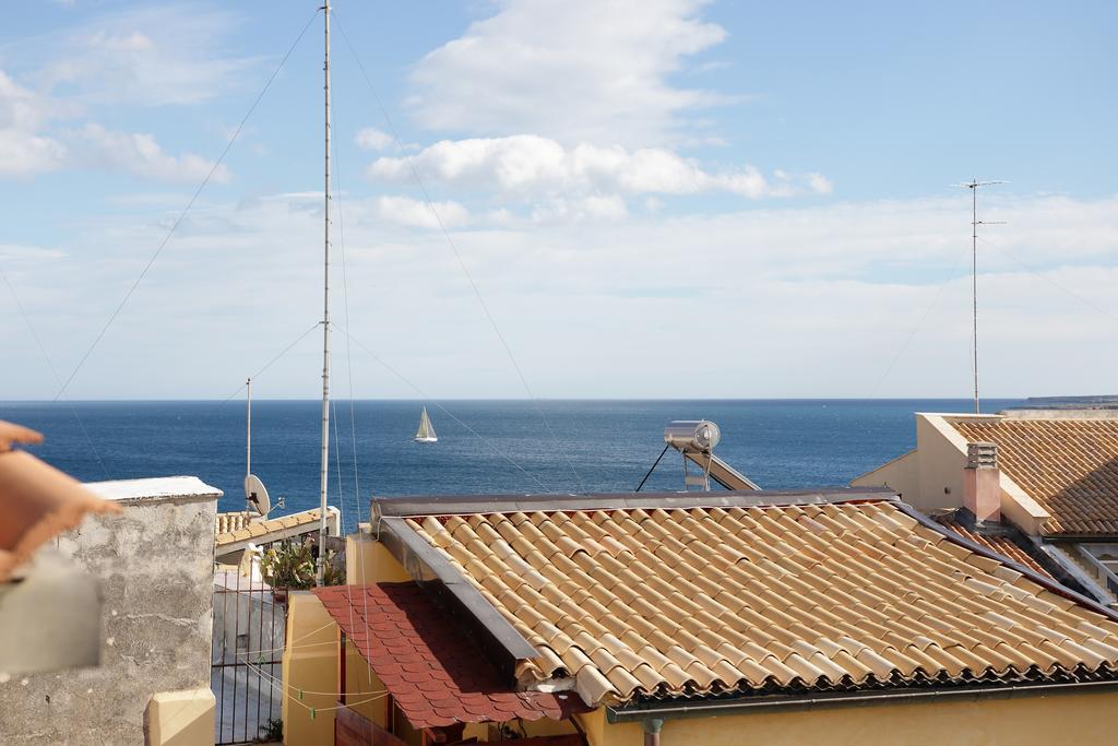 Ortigia Guest House Casa Flora Siraküza Dış mekan fotoğraf